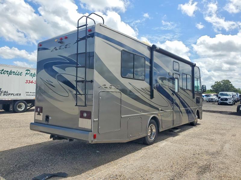 2013 FORD F53 RV — Фото 4 из 10