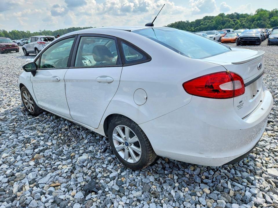 2013 FORD FIESTA SE — Фото 2 из 12