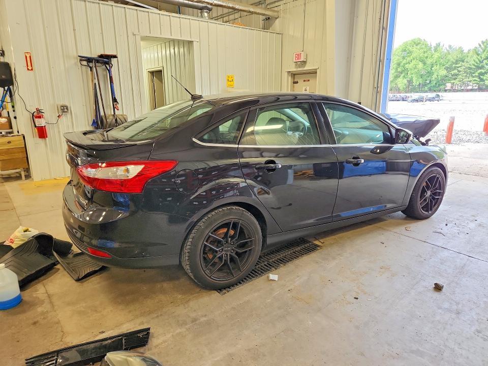 1FADP3J25DL107571 2013 FORD FOCUS photo no. 3