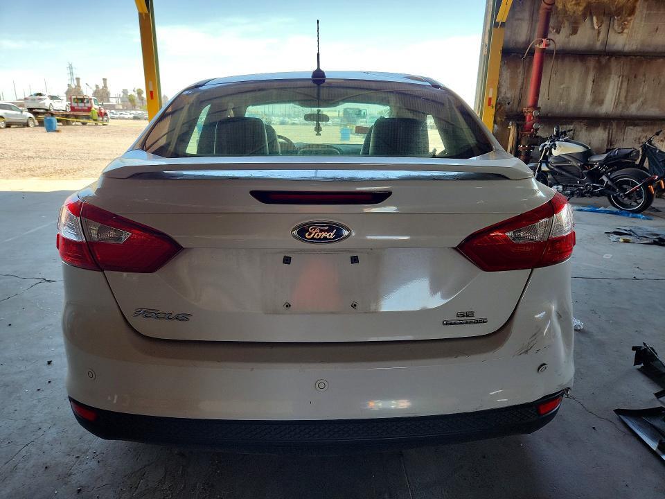 2013 FORD FOCUS SE — Фото 6 из 12
