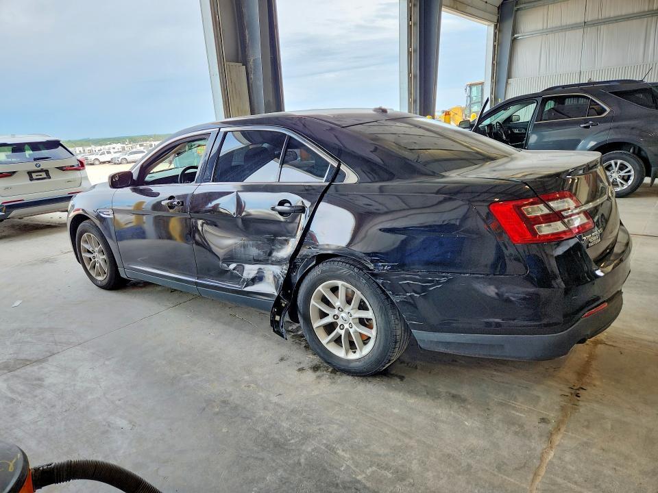 1FAHP2D8XDG230125 2013 FORD TAURUS photo no. 2