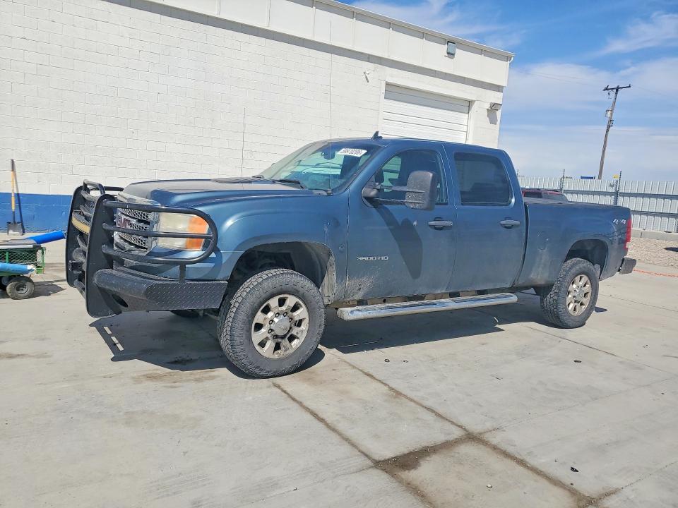 1GT423C85DF114173 2013 GMC SIERRA photo no. 1