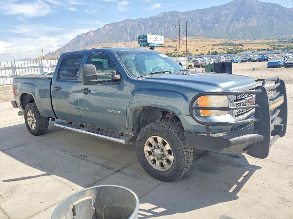 1GT423C85DF114173 2013 GMC SIERRA photo no. 4