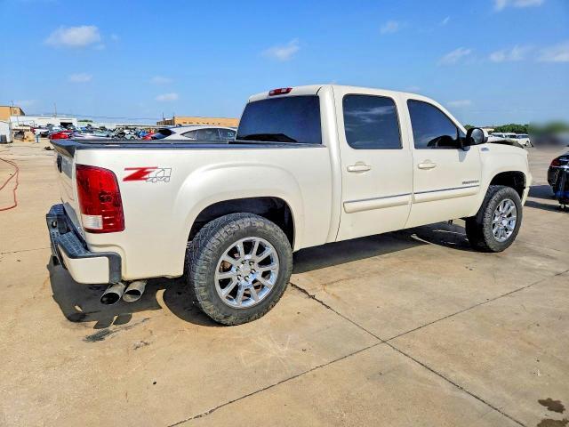 2013 GMC SIERRA K1500 SLT — Фото 3 из 12