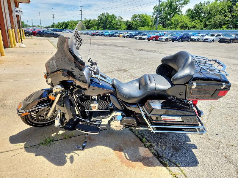 1HD1FLM19DB636352 2013 HARLEY-DAVIDSON FLHTCU photo no. 3