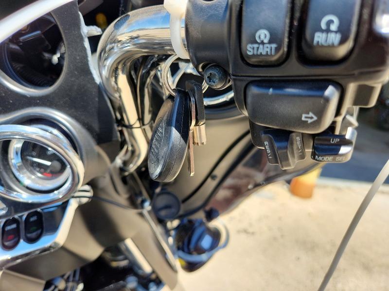 1HD1FLM19DB636352 2013 HARLEY-DAVIDSON FLHTCU photo no. 8