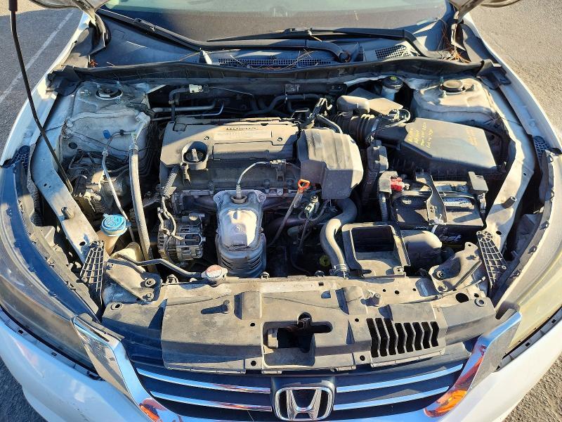 1HGCR2F33DA030210 2013 HONDA ACCORD photo no. 11