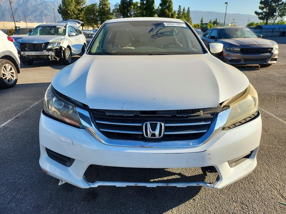 1HGCR2F33DA030210 2013 HONDA ACCORD photo no. 5