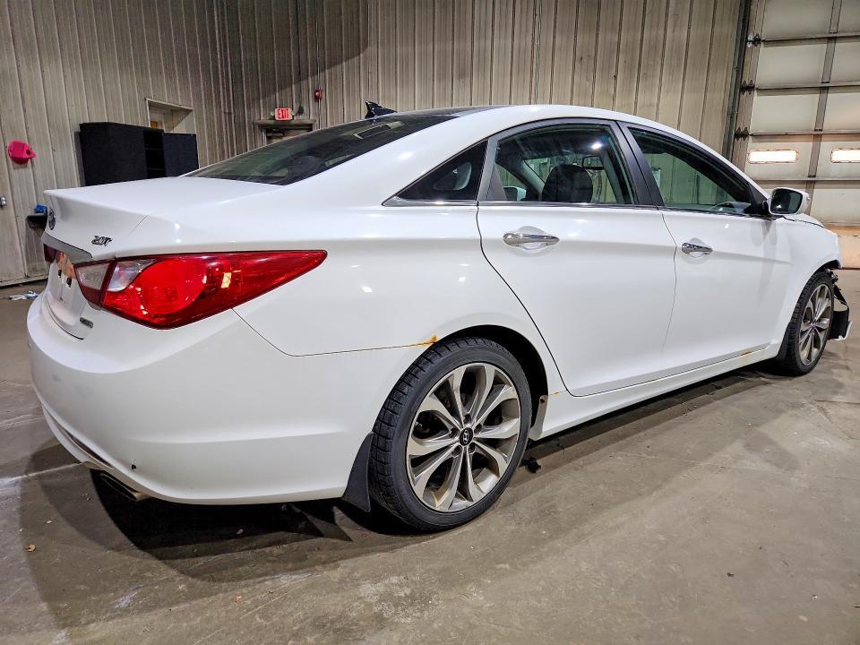 2013 HYUNDAI SONATA LIMITED 2.0T — Фото 3 из 12