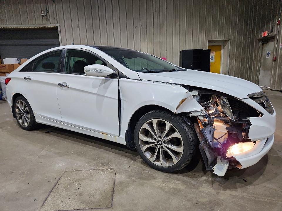 2013 HYUNDAI SONATA LIMITED 2.0T — Фото 4 из 12