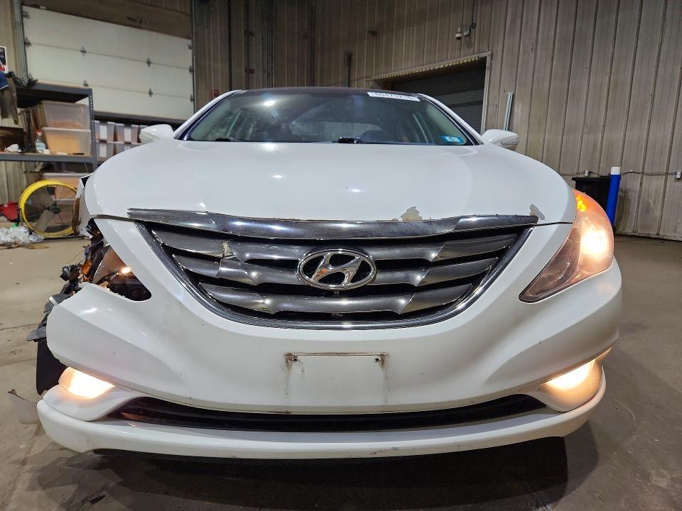 2013 HYUNDAI SONATA LIMITED 2.0T — Фото 5 из 12