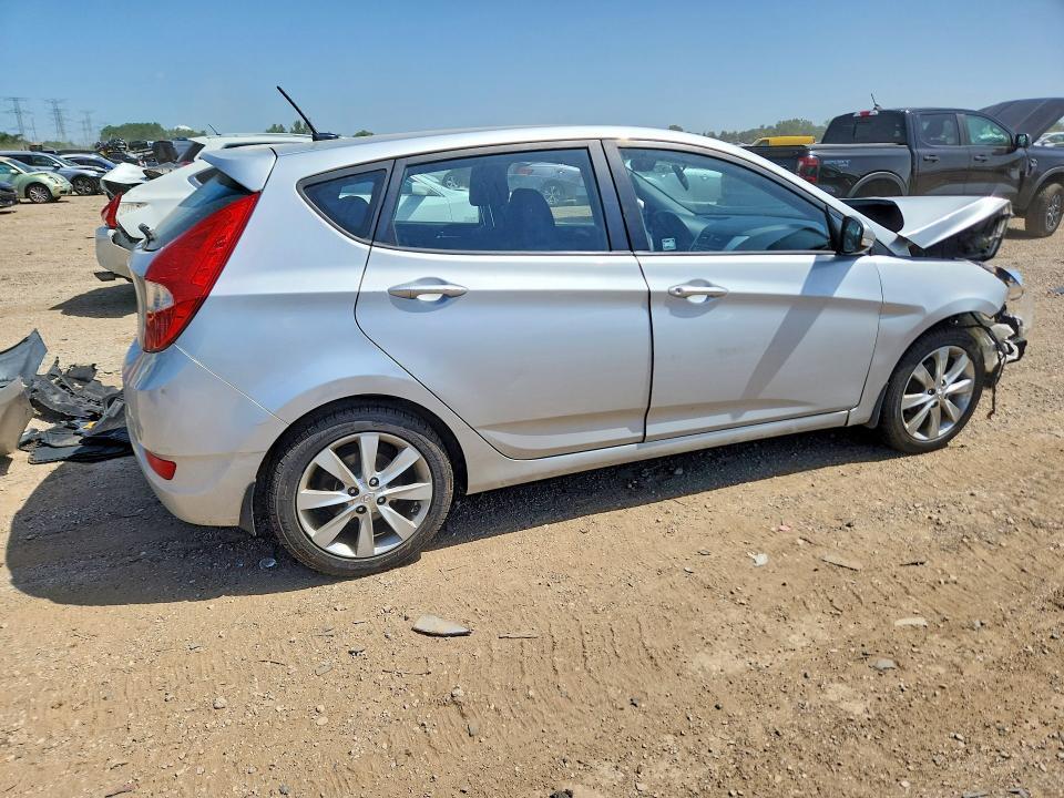 2013 HYUNDAI ACCENT SE — Фото 3 из 13