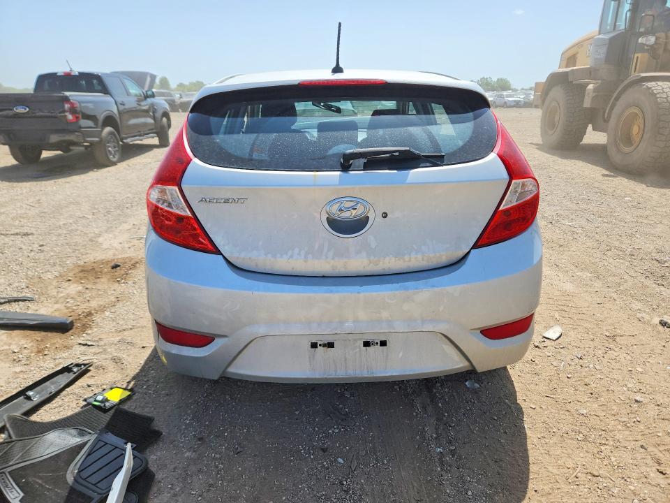 2013 HYUNDAI ACCENT SE — Фото 6 из 13