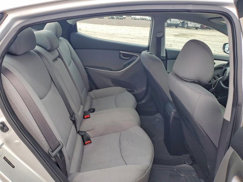 5NPDH4AE3DH268285 2013 HYUNDAI ELANTRA photo no. 10