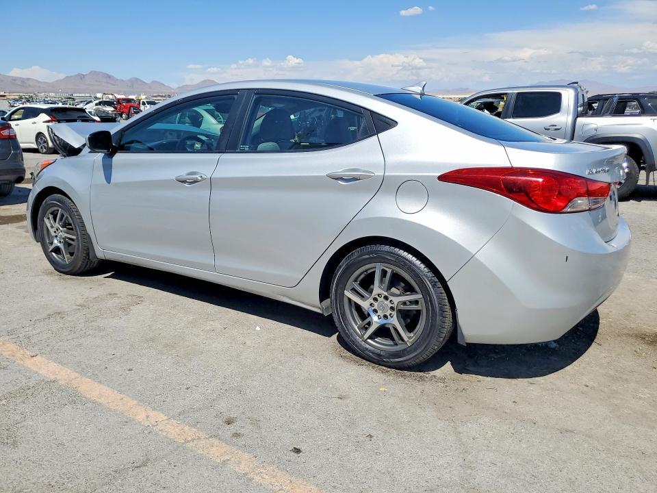 KMHDH4AE8DU967056 2013 HYUNDAI ELANTRA photo no. 2