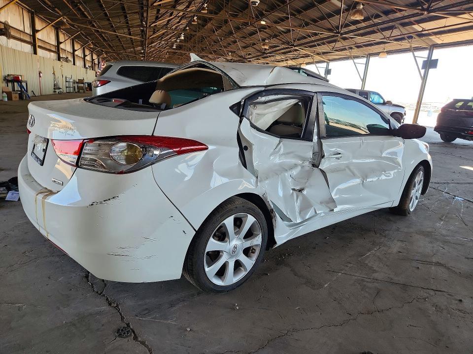5NPDH4AEXDH231329 2013 HYUNDAI ELANTRA photo no. 3