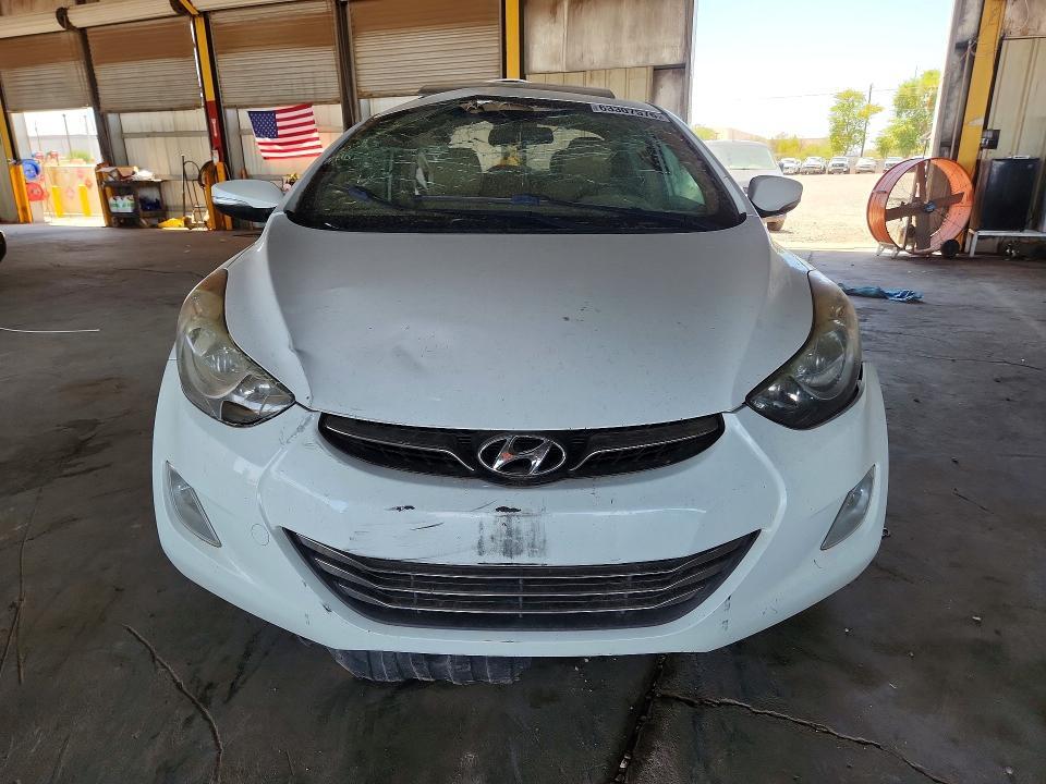 5NPDH4AEXDH231329 2013 HYUNDAI ELANTRA photo no. 5