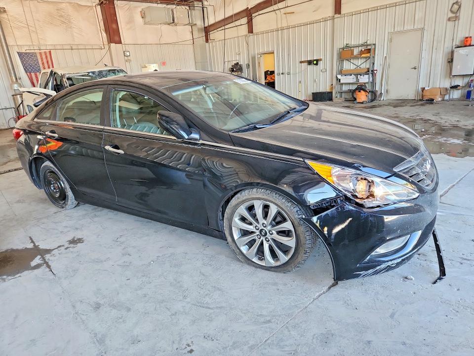 5NPEC4AC3DH641049 2013 HYUNDAI SONATA photo no. 4