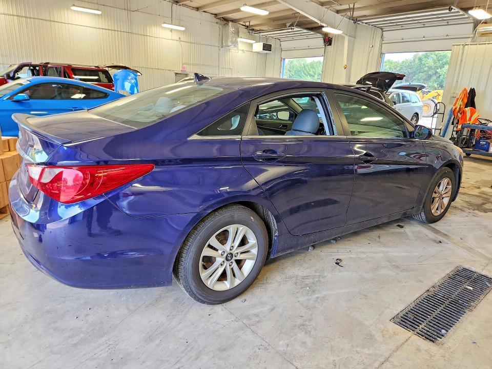 2013 HYUNDAI SONATA GLS — Фото 3 из 12