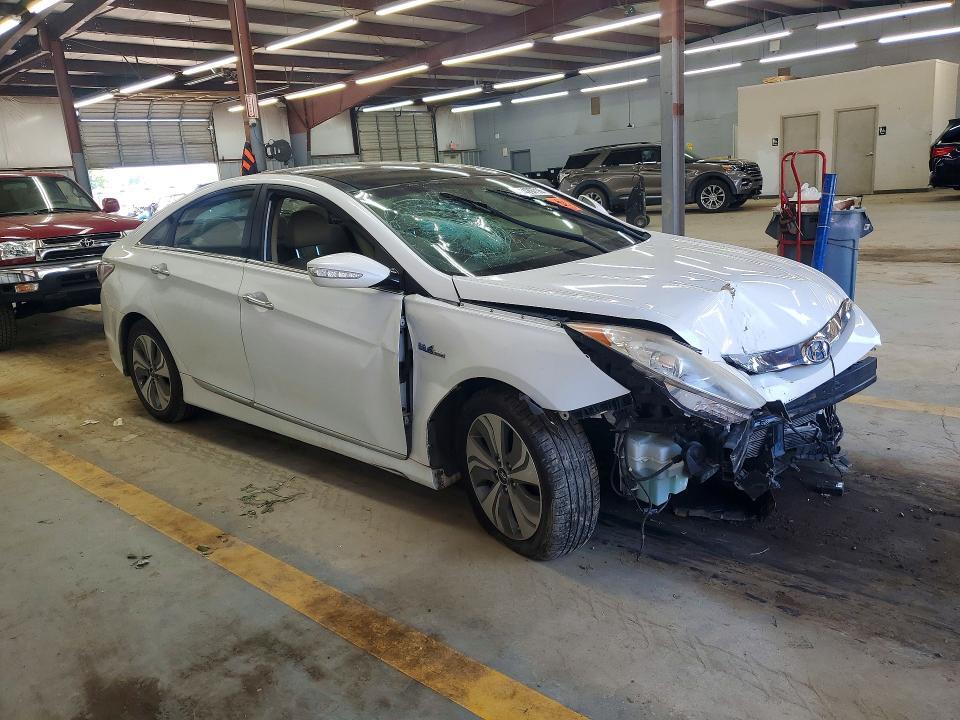 KMHEC4A45DA068764 2013 HYUNDAI SONATA photo no. 4