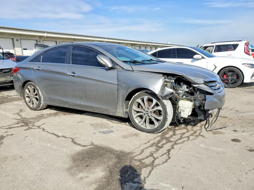 2013 HYUNDAI SONATA — Фото 4 из 12