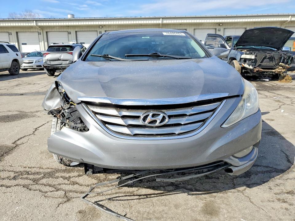 2013 HYUNDAI SONATA — Фото 5 из 12
