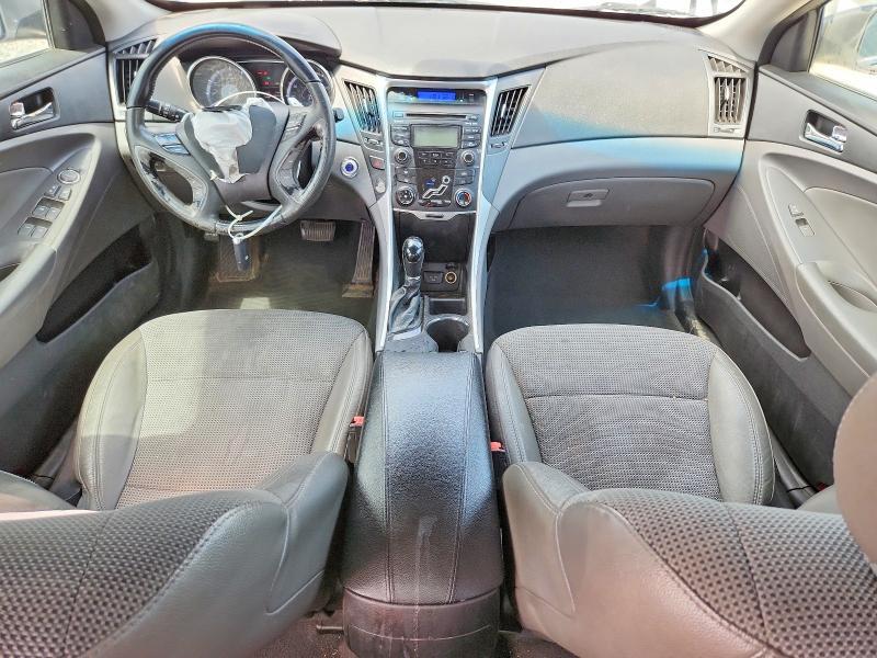 2013 HYUNDAI SONATA SE — Фото 8 из 12