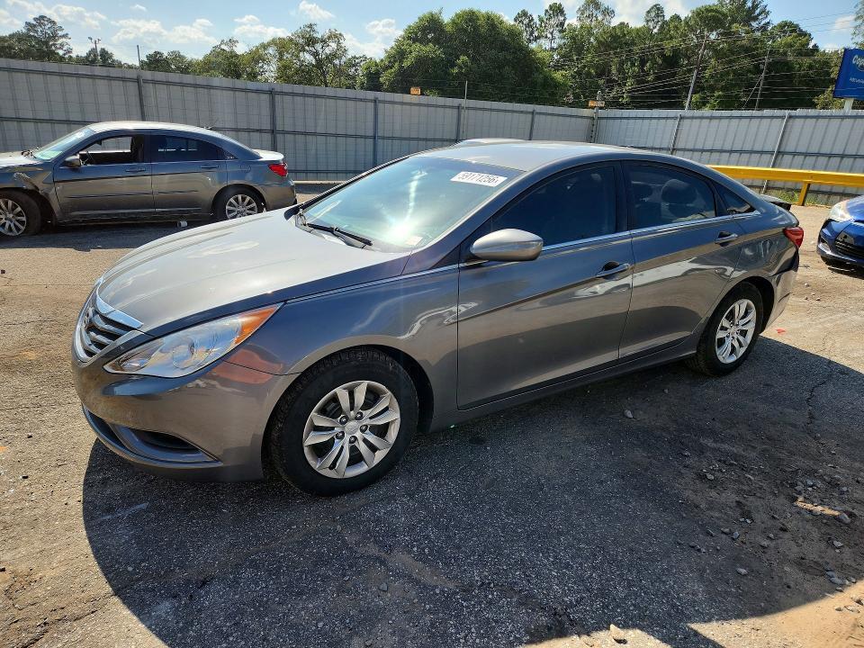5NPEB4AC8DH587637 2013 HYUNDAI SONATA photo no. 1