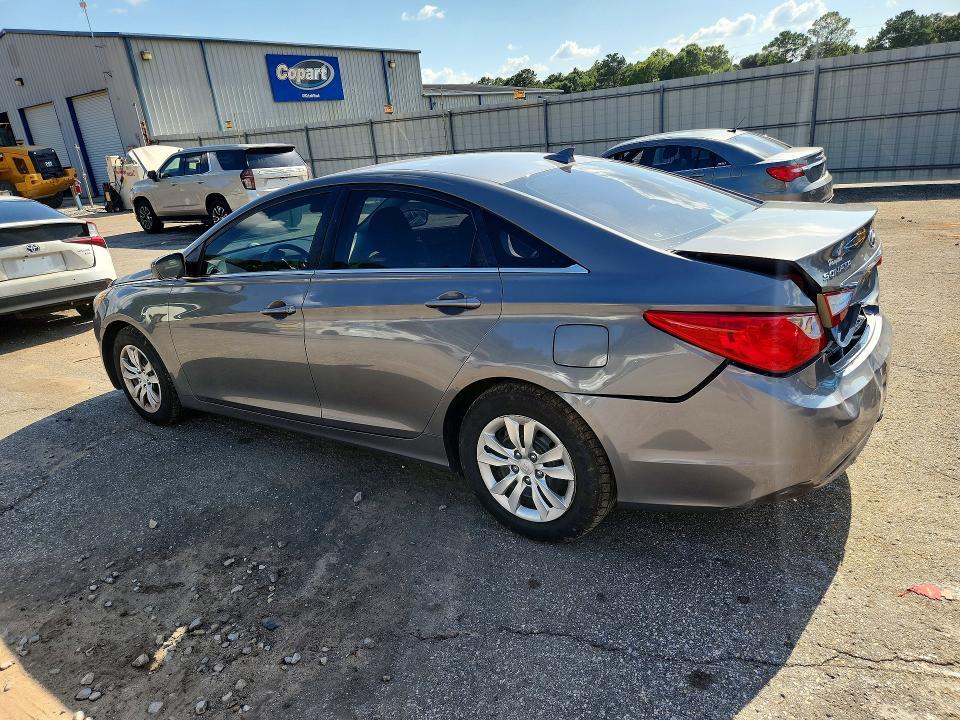 5NPEB4AC8DH587637 2013 HYUNDAI SONATA photo no. 2