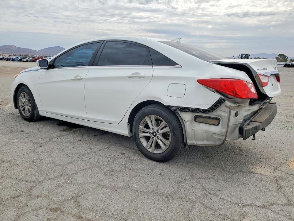 5NPEB4AC1DH694142 2013 HYUNDAI SONATA photo no. 2