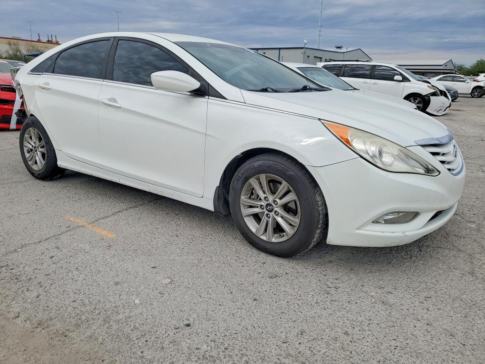 5NPEB4AC1DH694142 2013 HYUNDAI SONATA photo no. 4