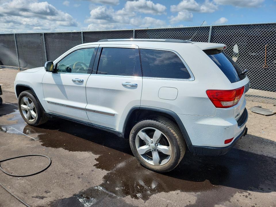 2013 JEEP GRAND CHEROKEE OVERLAND — Фото 2 из 13
