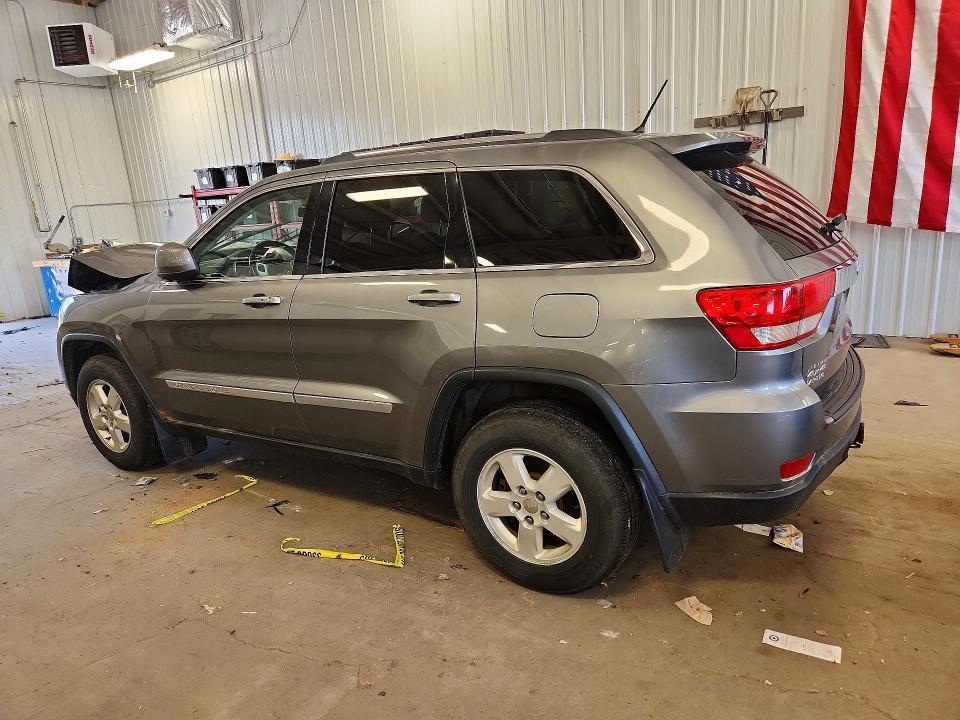 2013 JEEP GRAND CHEROKEE LAREDO — Фото 2 из 13