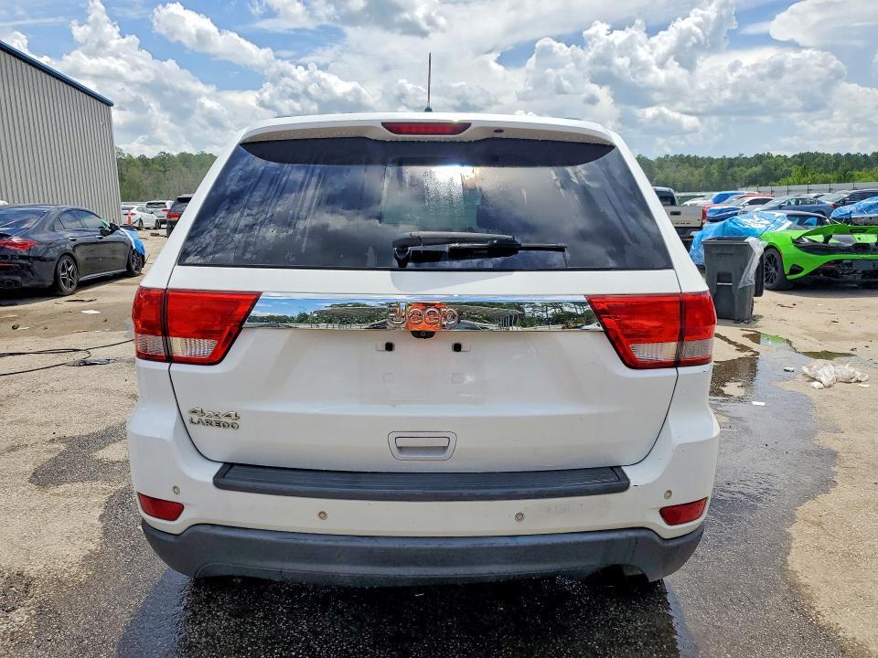 2013 JEEP GRAND CHEROKEE LAREDO — Фото 6 из 13