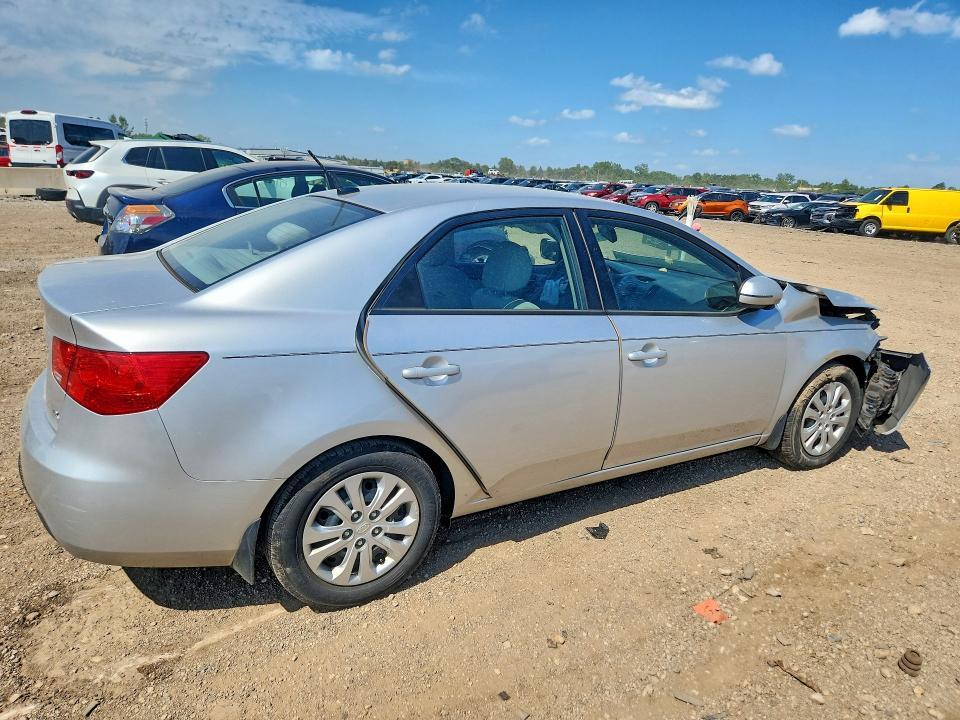 KNAFU4A28D5733697 2013 KIA FORTE photo no. 6