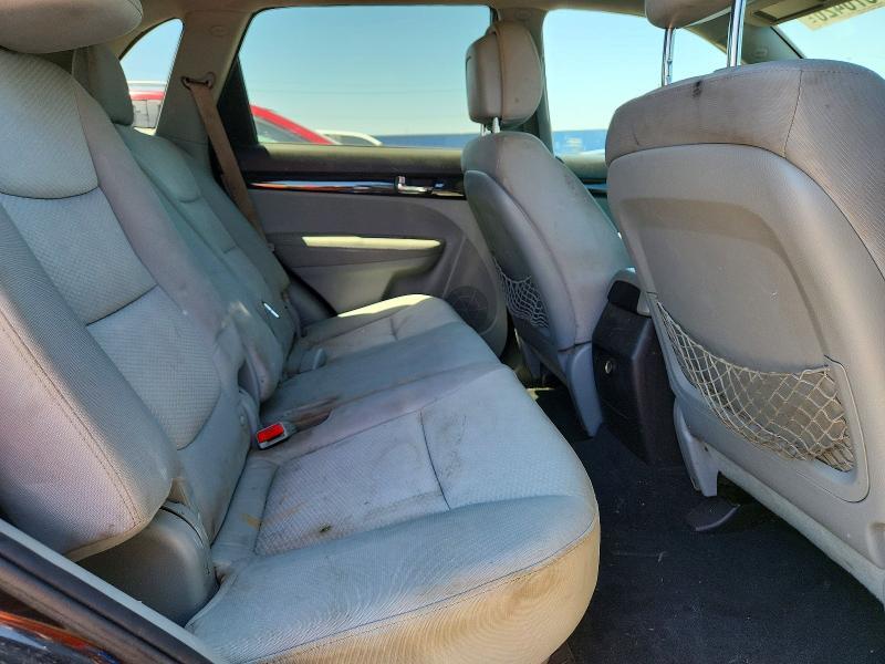 2013 KIA SORENTO LX — Фото 11 из 13