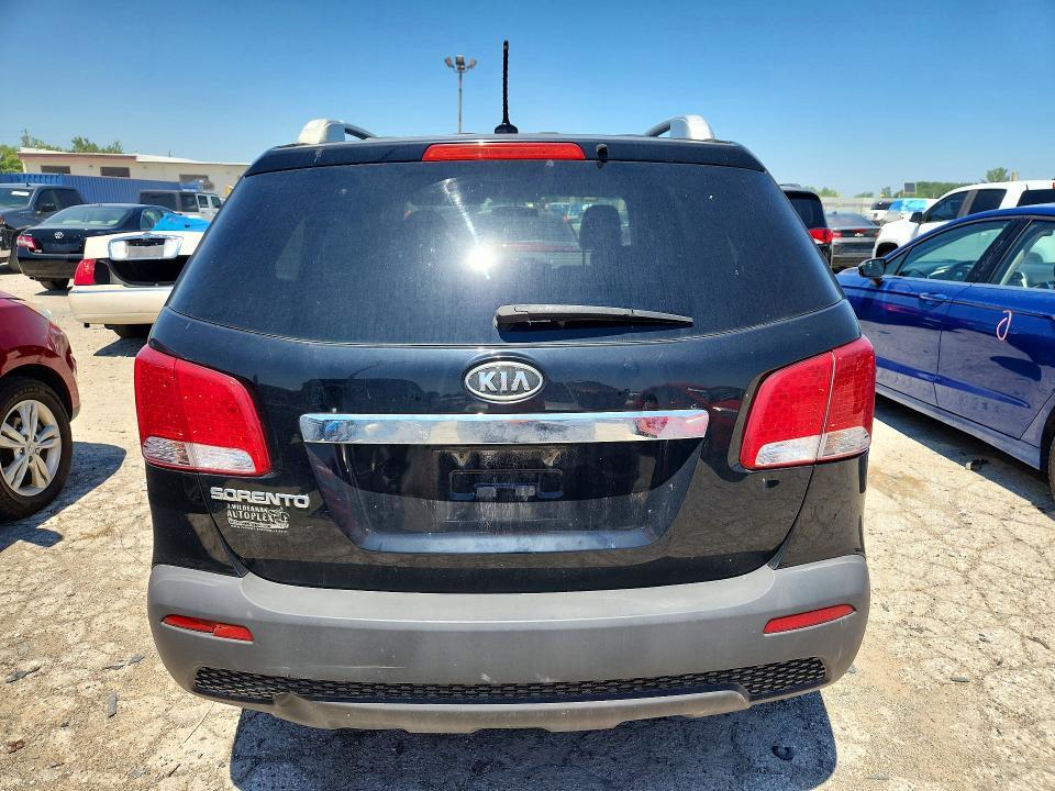 2013 KIA SORENTO LX — Фото 6 из 13