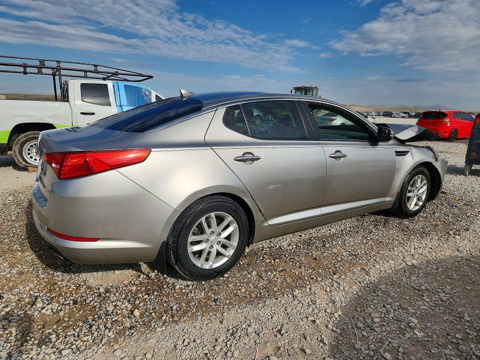 KNAGM4A71D5389114 2013 KIA OPTIMA photo no. 3