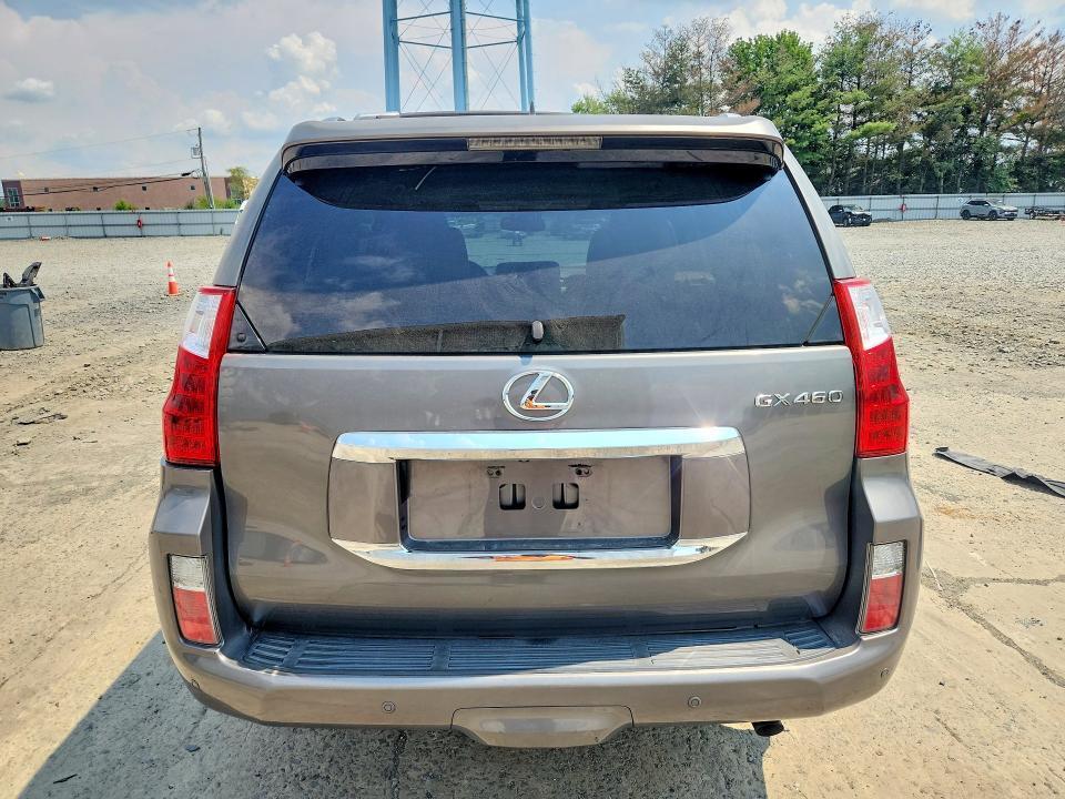2013 LEXUS GX 460 — Фото 6 из 13