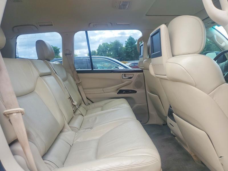 2013 LEXUS LX 570 — Фото 11 из 13