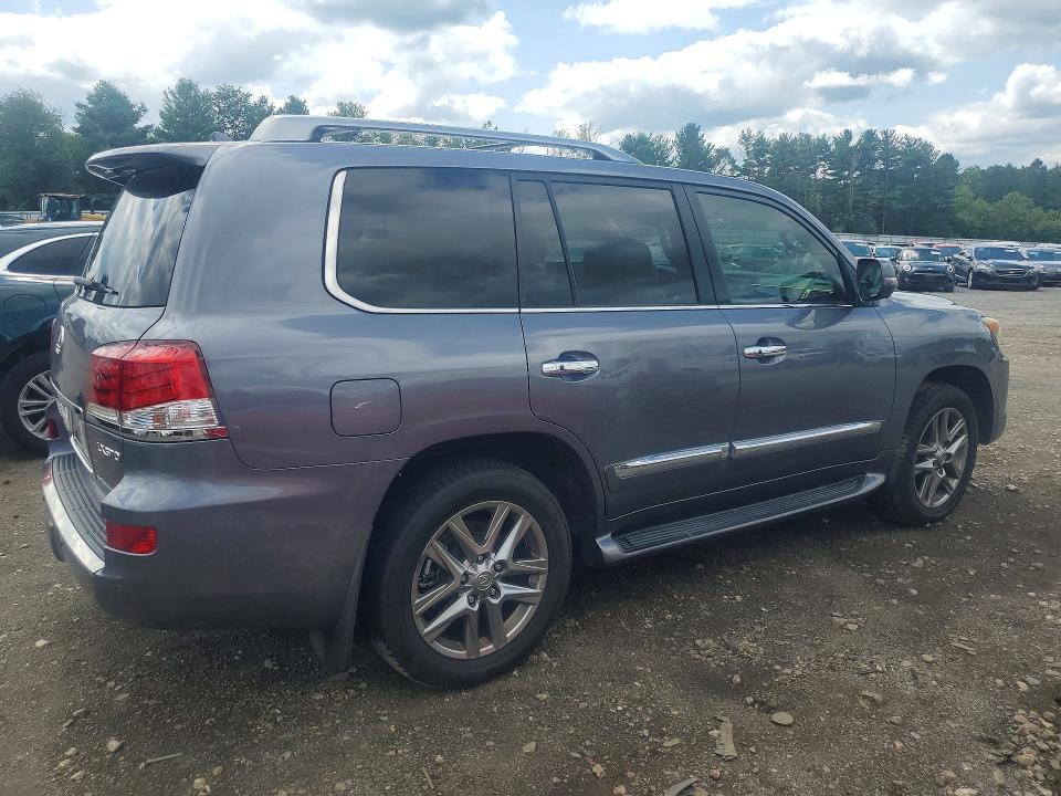 2013 LEXUS LX 570 — Фото 3 из 13