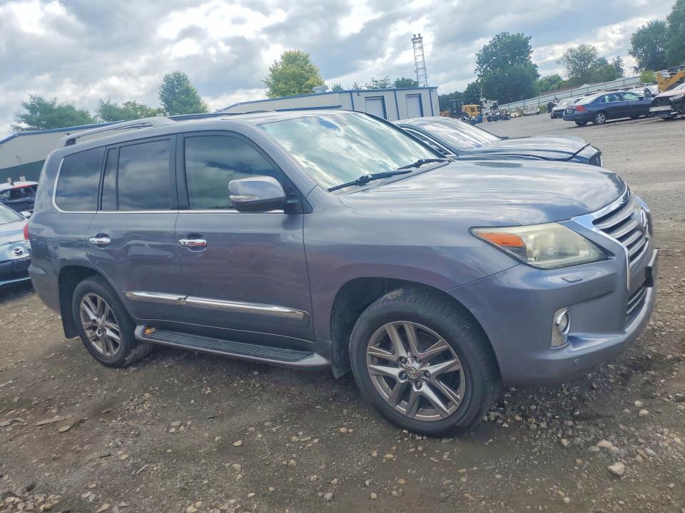 2013 LEXUS LX 570 — Фото 4 из 13