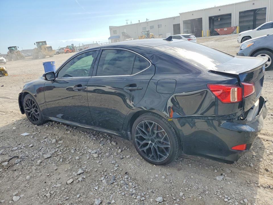 2013 LEXUS IS 350 — Фото 2 из 12