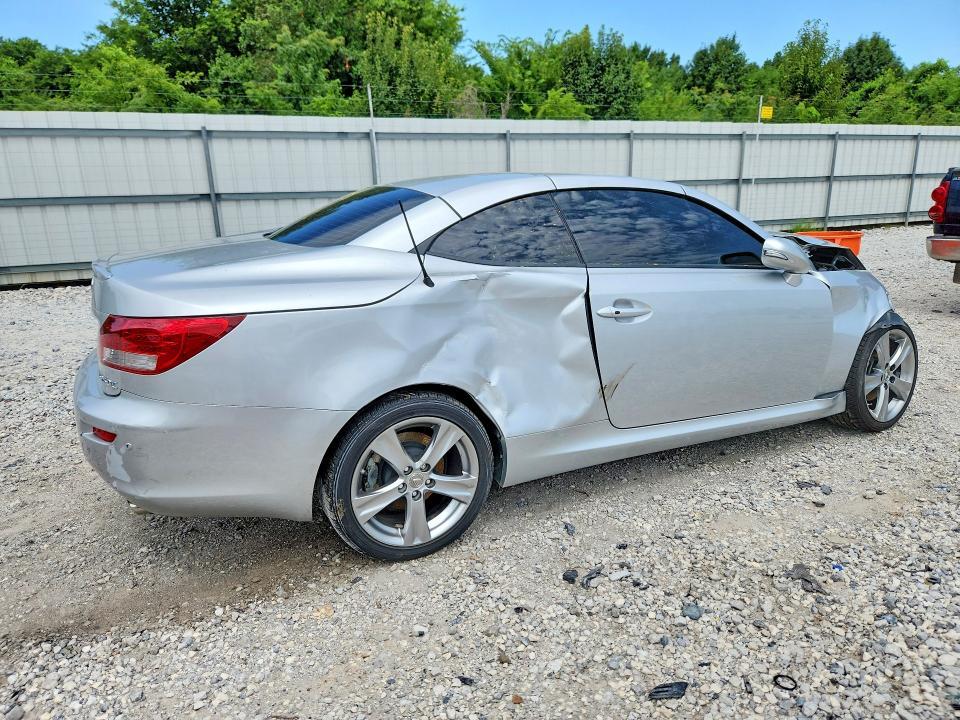 2013 LEXUS IS 250 — Фото 3 из 12