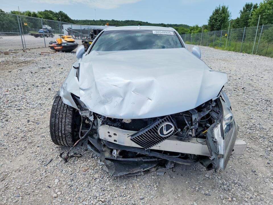 2013 LEXUS IS 250 — Фото 5 из 12
