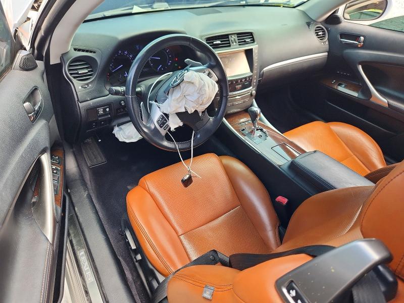 2013 LEXUS IS 250 — Фото 8 из 12