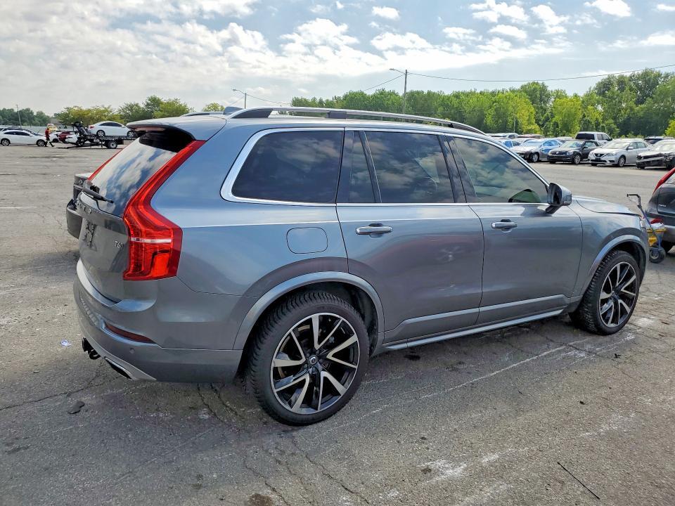 2018 VOLVO XC90 T6 — Фото 3 из 13
