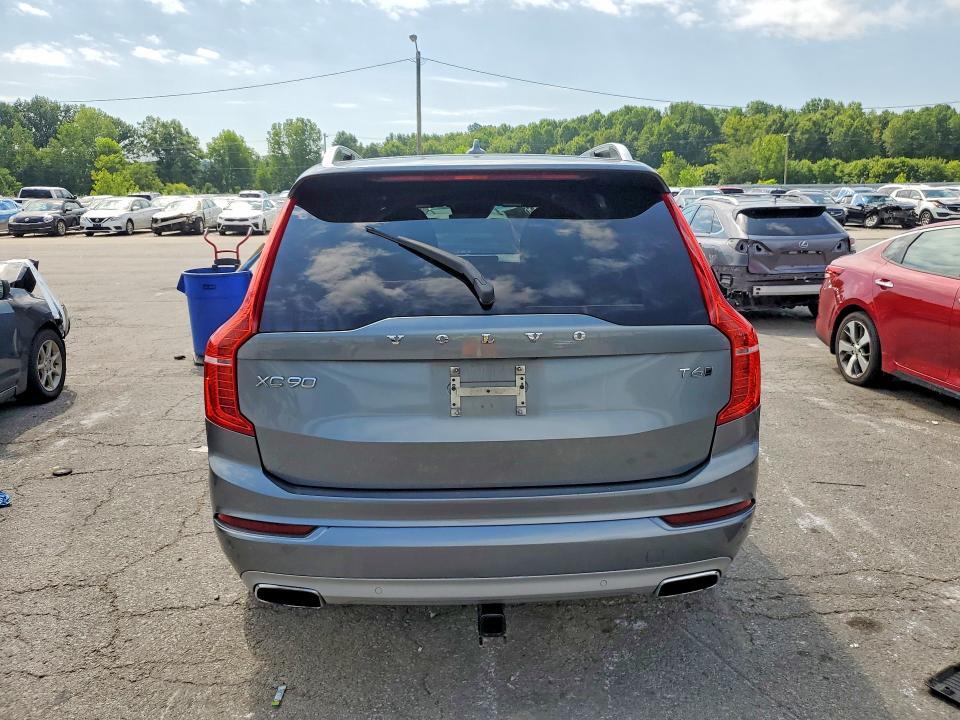 2018 VOLVO XC90 T6 — Фото 6 из 13
