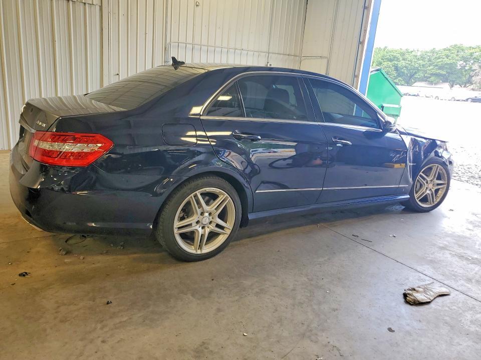 2013 MERCEDES-BENZ E 550 4MATIC — Фото 3 из 12