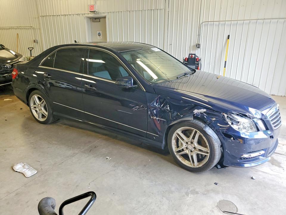 2013 MERCEDES-BENZ E 550 4MATIC — Фото 4 из 12